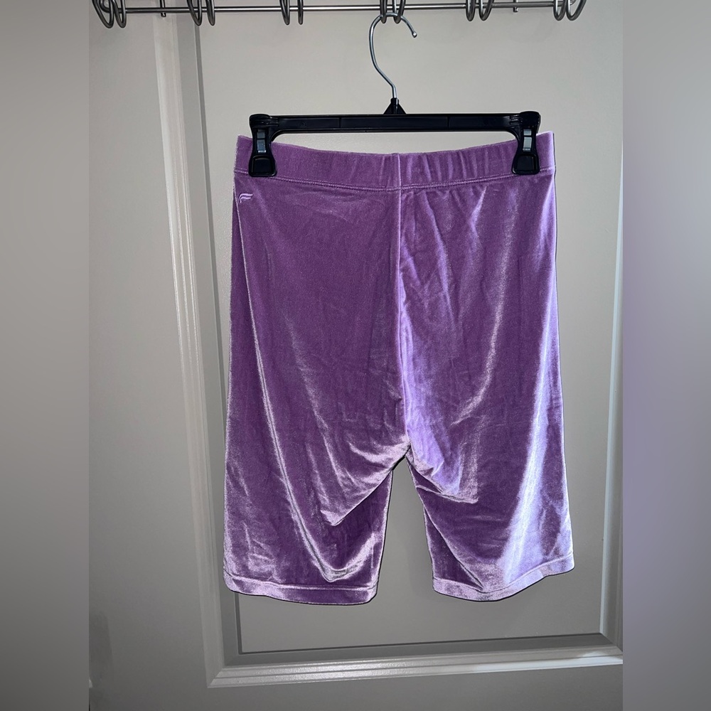 Fabletics Velvet Biker Shorts Size Medium 9” Length